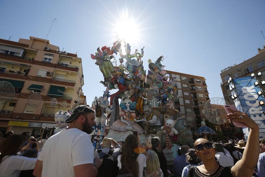 Fotos: El público llena l&#039;Antiga tras ganar el primer premio de Especial de las Fallas 2019