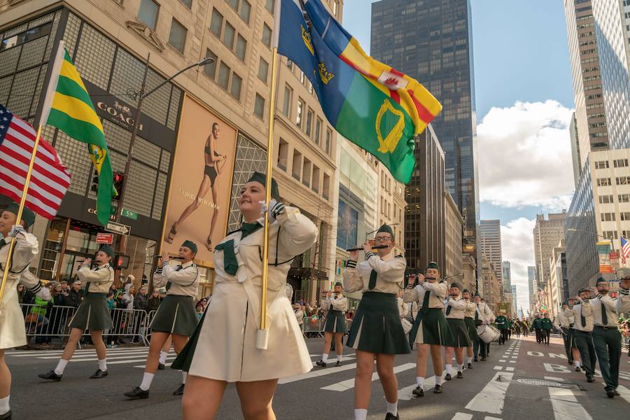 Cientos de miles de personas han celebrado el día de San Patricio 2019. Inglaterra, Irlanda, Lituania, Rusia, Nueva York, Suiza, Boston o Tokio... El mundo tiñe de verde para festejar el patrón de Irlanda. 