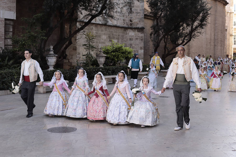 Fotos: Fallas 2019: Segundo día de la Ofrenda a la Virgen de los Desamparados