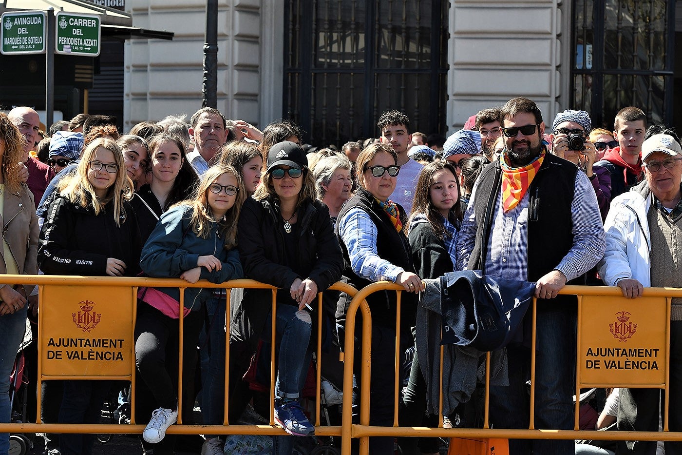 Fotos: Fallas 2019: Búscate en la mascletà del lunes, 18 de marzo