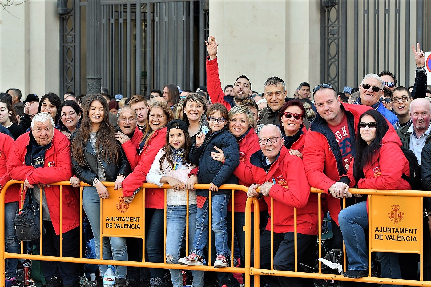 Fotos: Fallas 2019: Búscate en la mascletà del lunes, 18 de marzo