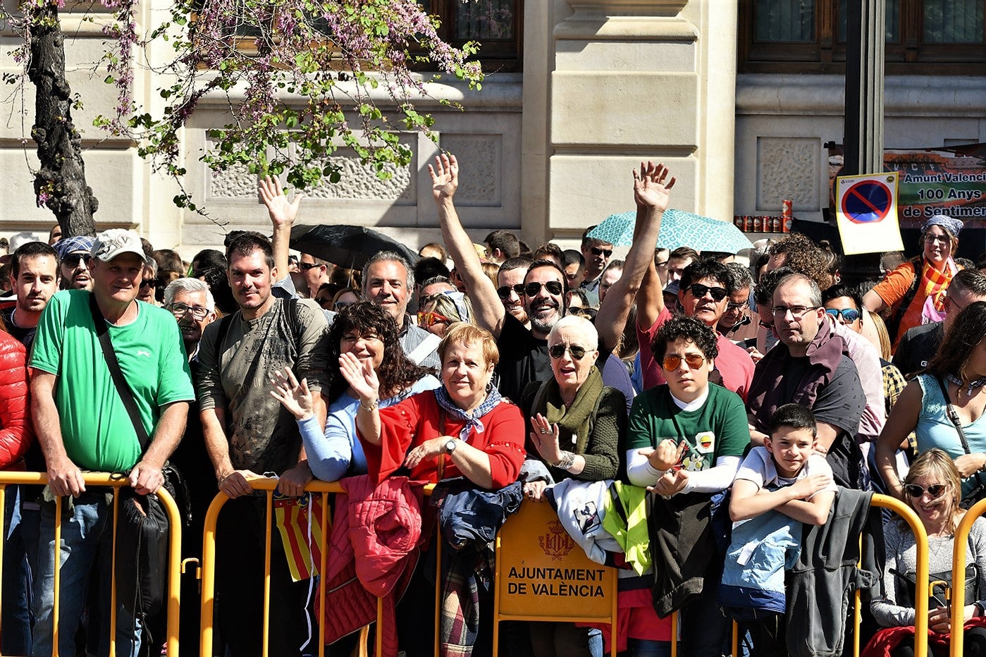 Fotos: Fallas 2019: Búscate en la mascletà del lunes, 18 de marzo