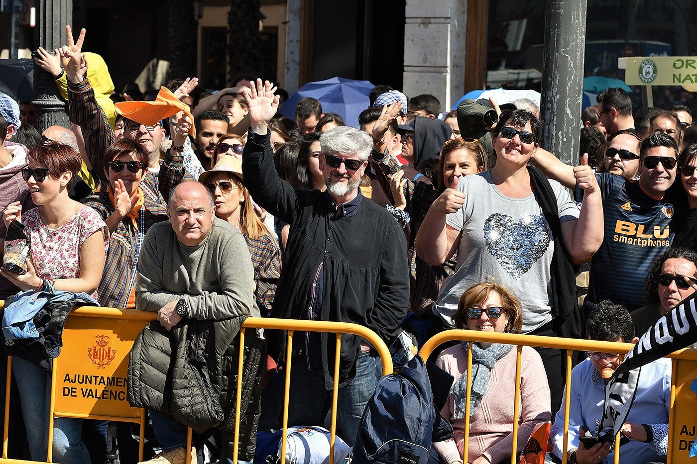 Fotos: Fallas 2019: Búscate en la mascletà del lunes, 18 de marzo