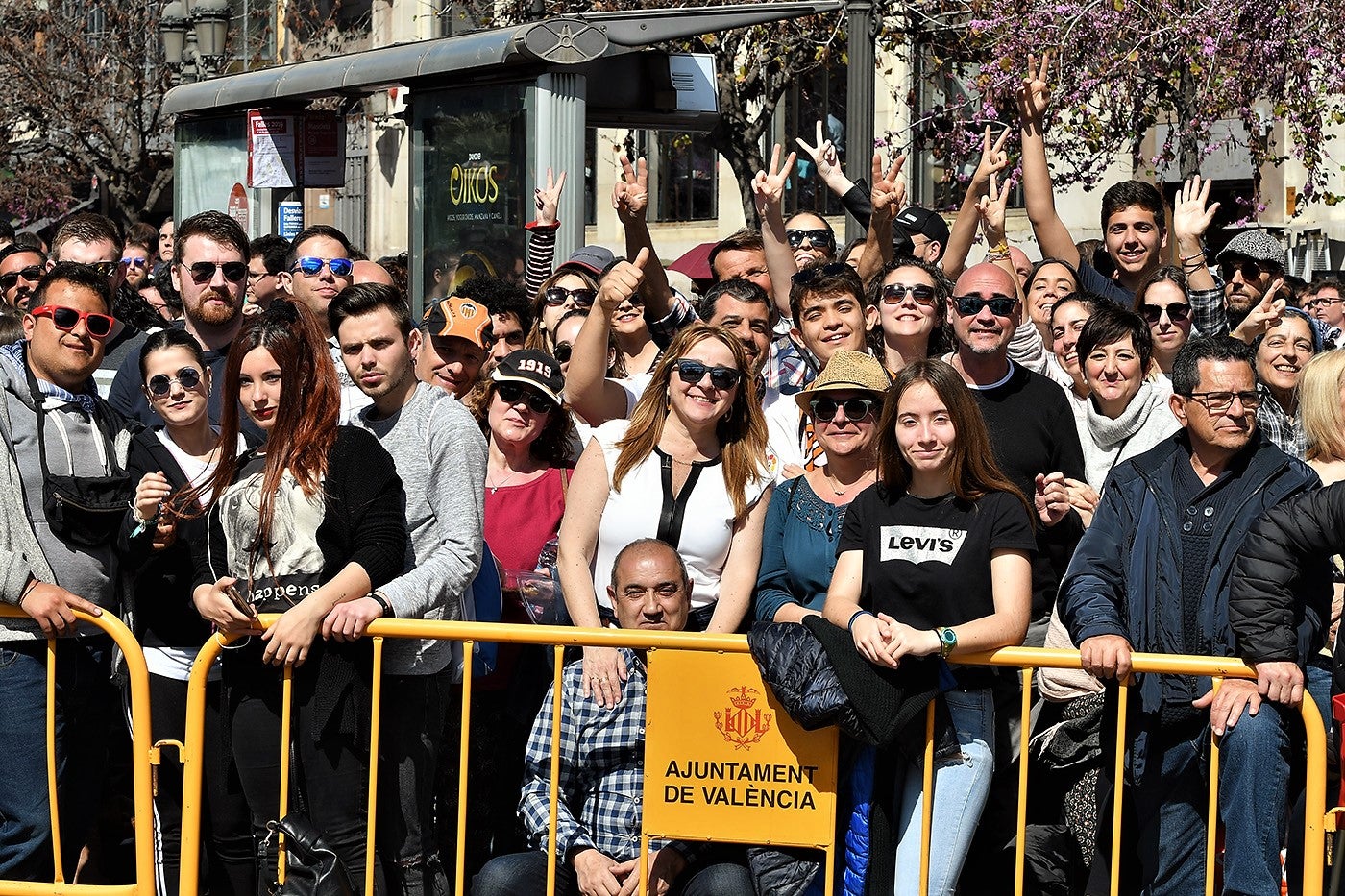 Fotos: Fallas 2019: Búscate en la mascletà del lunes, 18 de marzo