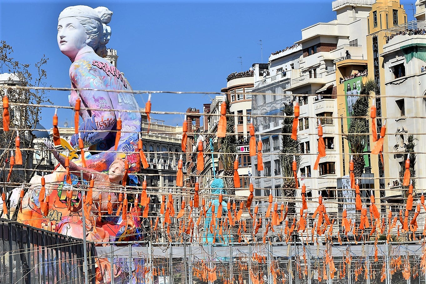 Fotos: Fallas 2019: Búscate en la mascletà del lunes, 18 de marzo