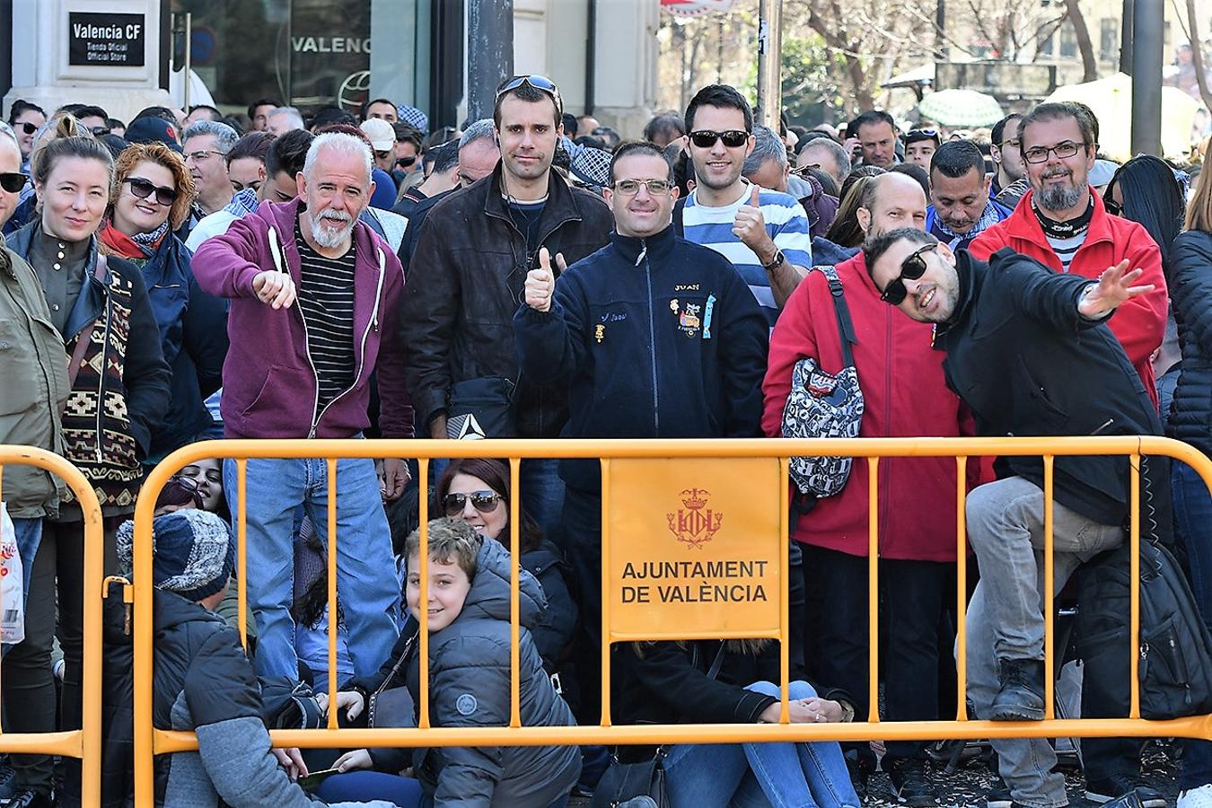 Fotos: Fallas 2019: Búscate en la mascletà del lunes, 18 de marzo