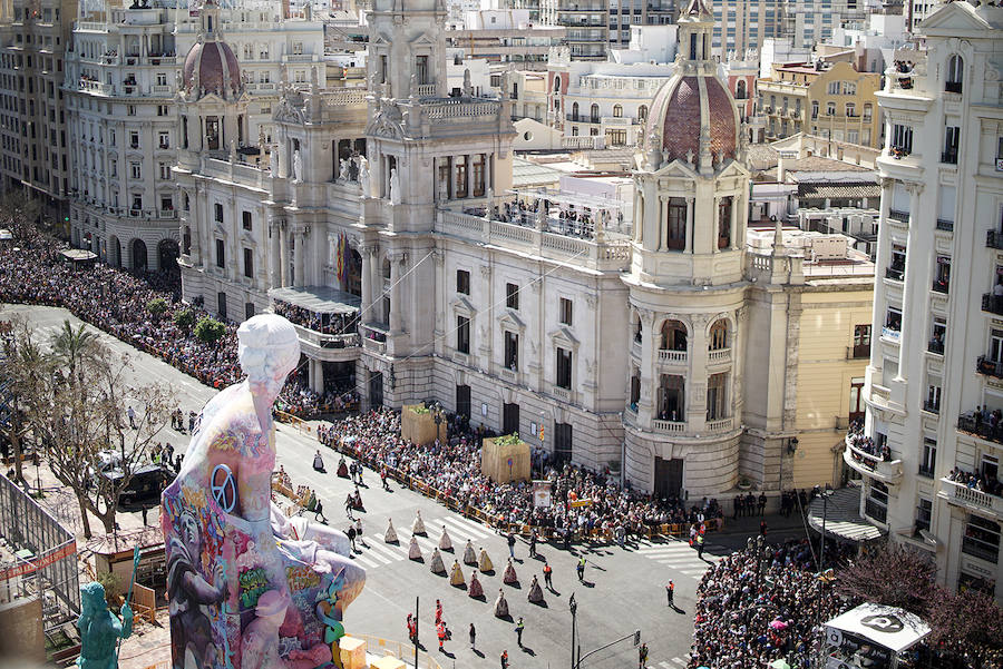 Fotos: Fotos de la mascletà de este lunes 18 de marzo