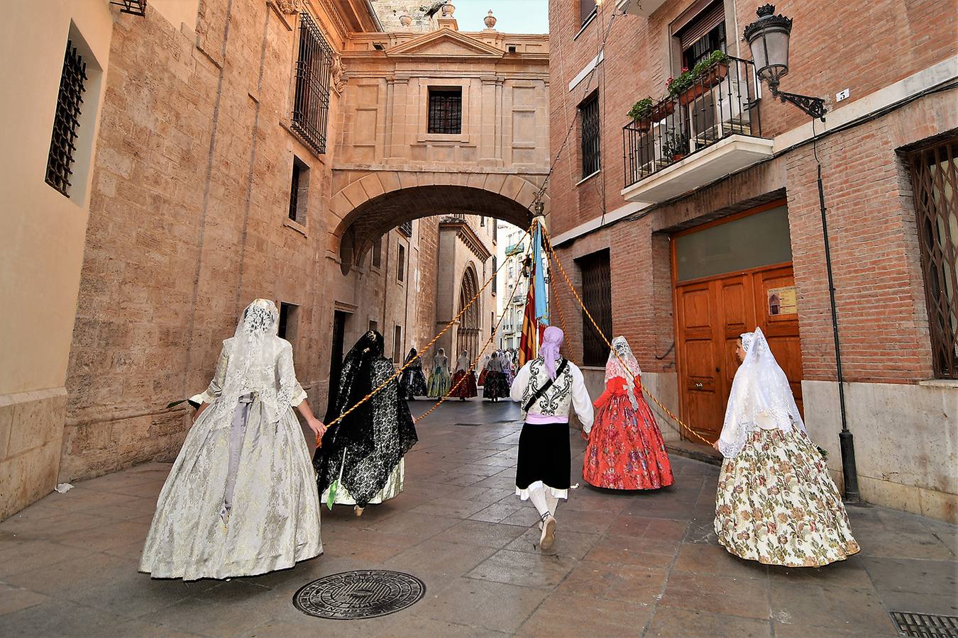 Fotos: Fallas 2019: Segundo día de la Ofrenda a la Virgen de los Desamparados