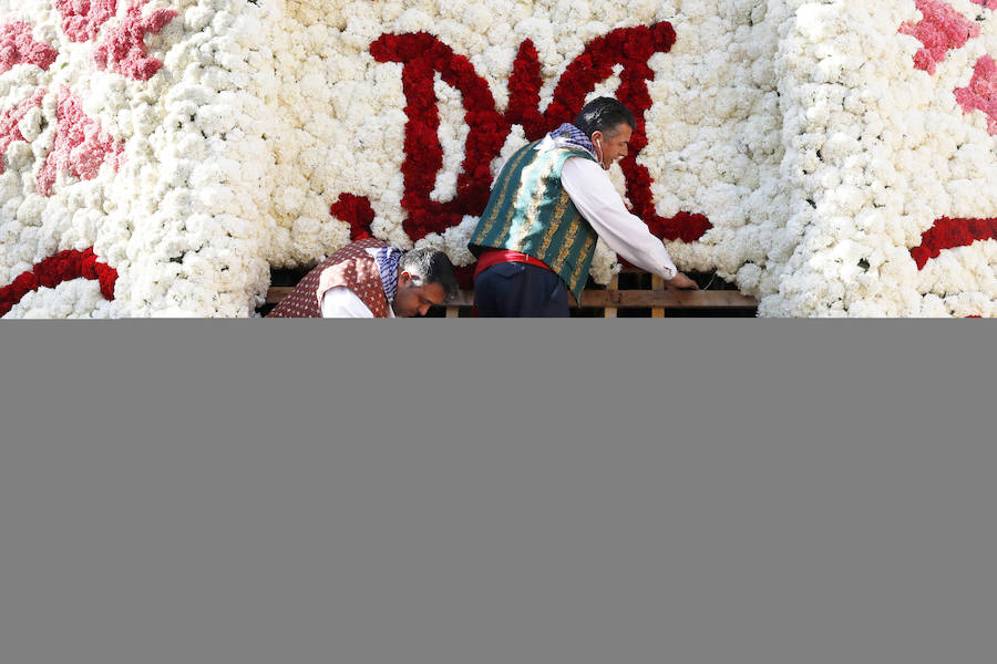 Fotos: Fallas 2019: Segundo día de la Ofrenda a la Virgen de los Desamparados