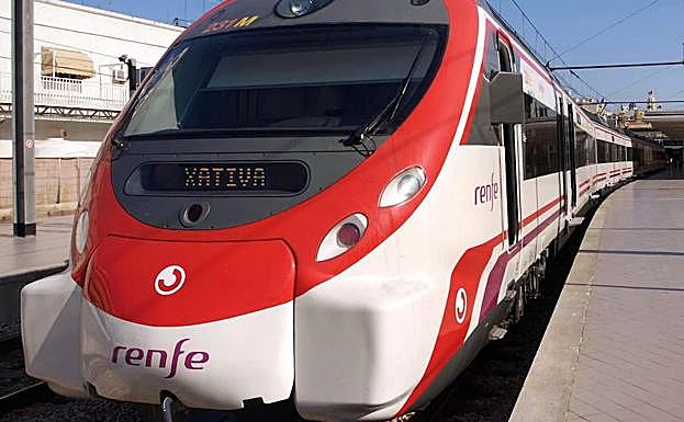 Transporte público en Valencia | Renfe licitará este mes el pedido de trenes de gran capacidad para Cercanías