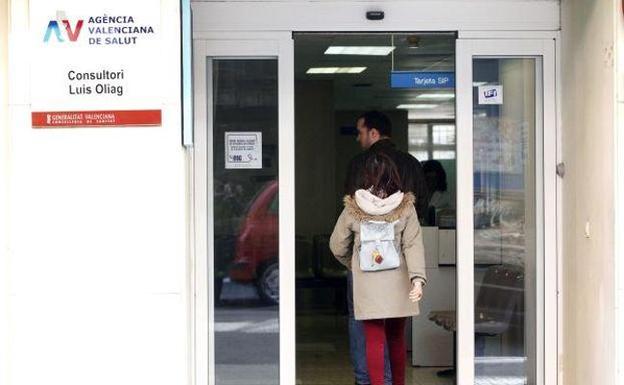 Los médicos volverán a los paros en una semana por la falta de refuerzos