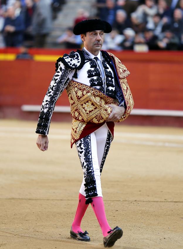 Ponce, de homenaje a los colores de su Valencia. 