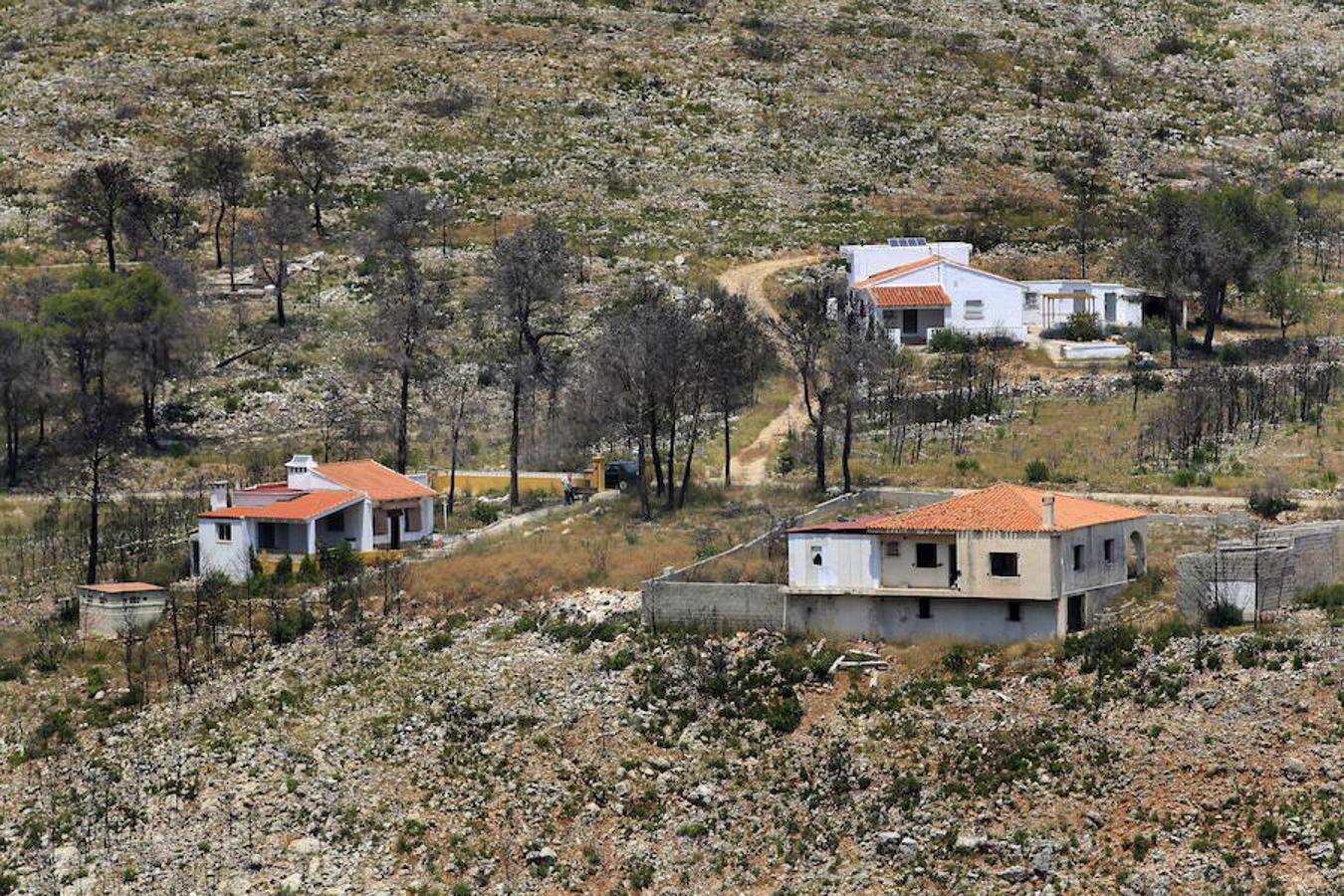 Fotos: Así quedó la localidad de Cortes tras el incendio