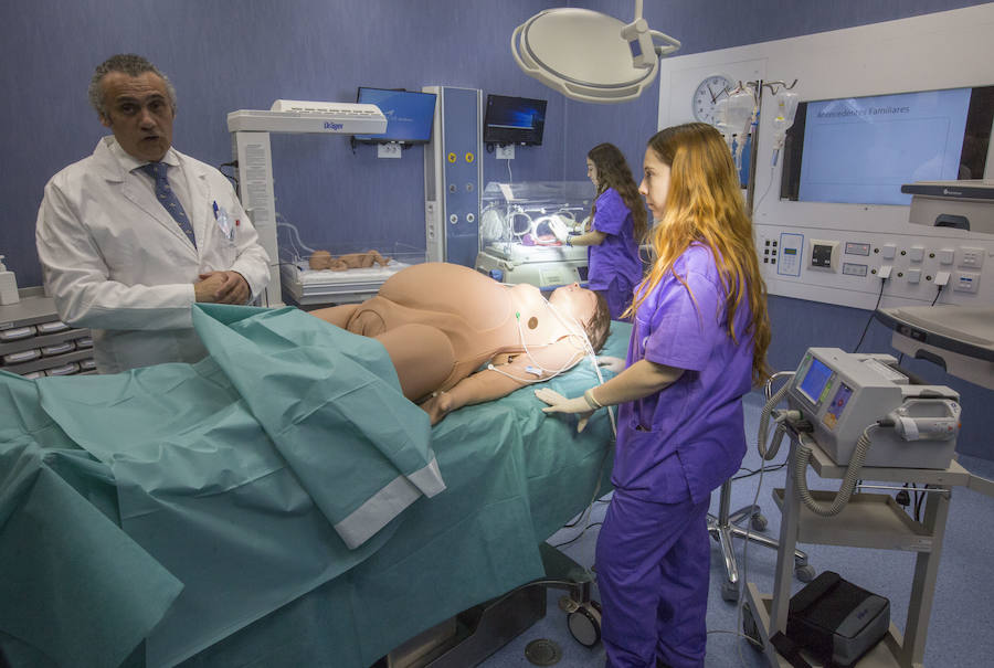 Fotos: Hospital virtual de la Universidad Católica de Valencia
