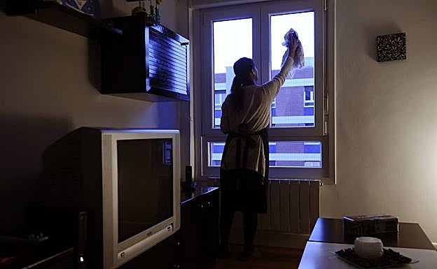 Una empleada de hogar. 