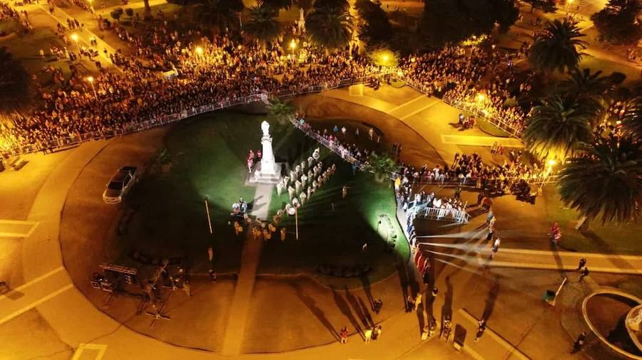 La localidad argentina de Mar del Plata ha celebrado este año su 65ª fiesta fallera. Los actos falleros, organizados por parte de la Unión Regional Valenciana, empezaron el 2 de enero con la apertura del puesto de venta de comida tradicional valenciana como paella y buñuelos. El 22 de marzo se plantó la falla hecha completamente por el artista fallero local Adrián José Más y este sábado 30 de marzo se celebró la cremà de la falla, un evento multitudinario que congrega a miles de personas para disfrutar de la fiesta valenciana de las Fallas.