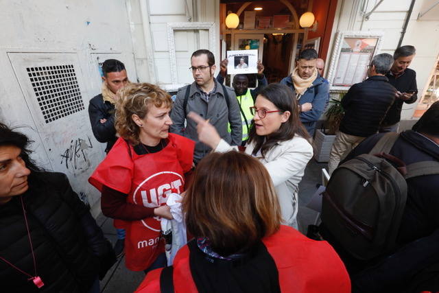 La vicepresidenta tiene un duro cruce de palabras con miembros de la empresa pública provincial: «Me da igual que seáis de izquierdas o de derechas. Pido respeto»