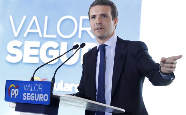 El presidente del PP, Pablo Casado, durante la presentación hoy en Barcelona del programa de su partido. 