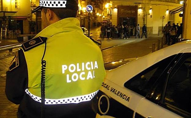 Un agente de Policía Local de Valencia. 
