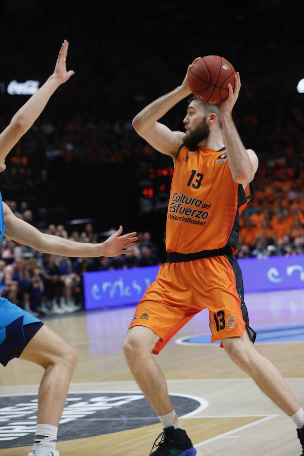 Las mejores fotos del primer partido de la final de EuroCup disputado en la Fonteta