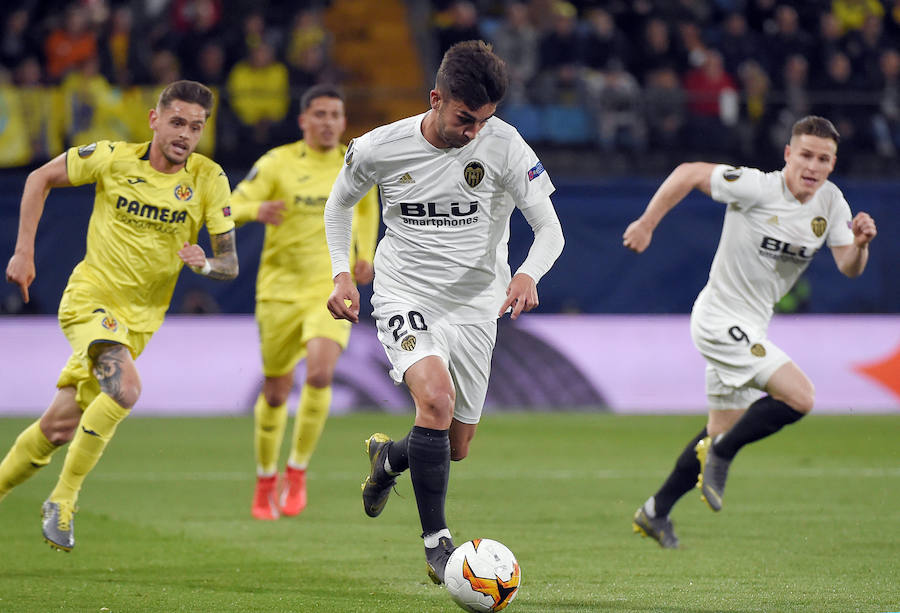 Las mejores fotos del partido de ida de cuartos de final de Europa League entre dos de los clubes de la Comunitat en el Estadio de la Cerámica