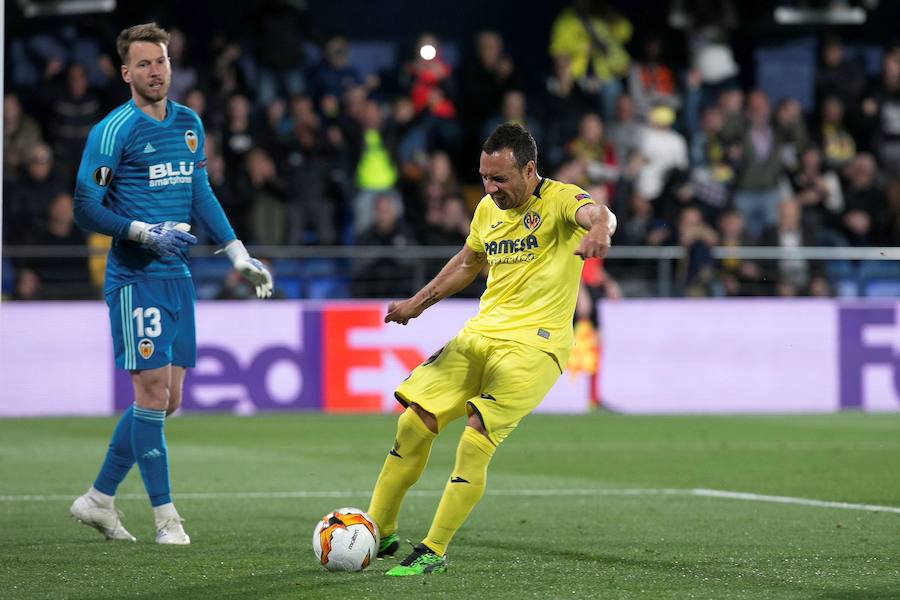 Las mejores fotos del partido de ida de cuartos de final de Europa League entre dos de los clubes de la Comunitat en el Estadio de la Cerámica