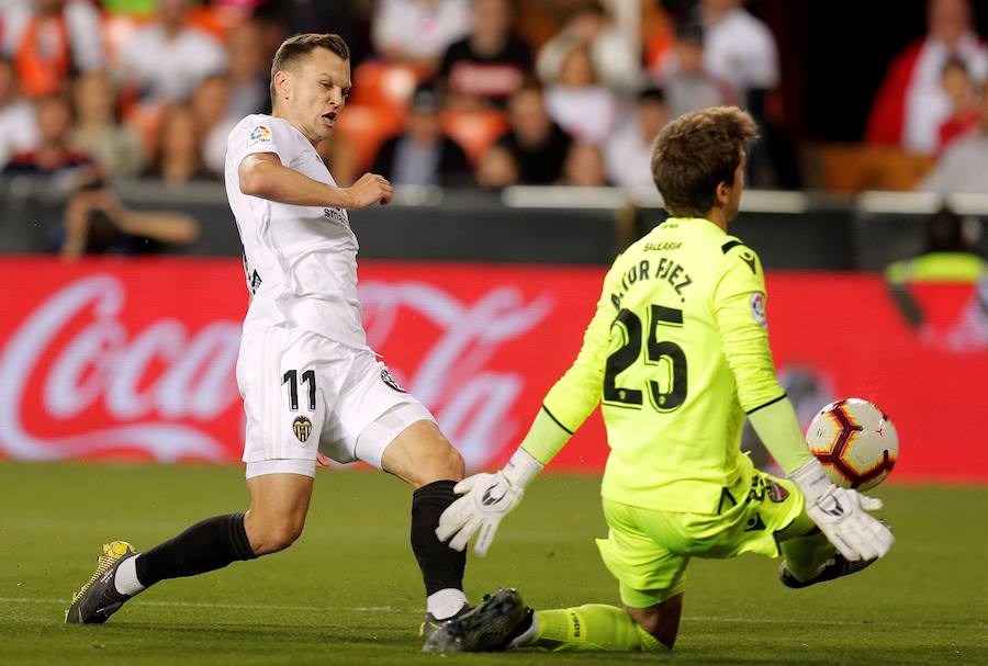 Estas son las imágenes que deja el derbi en Mestalla. Partido correspondiente a la jornada 32 de LaLiga