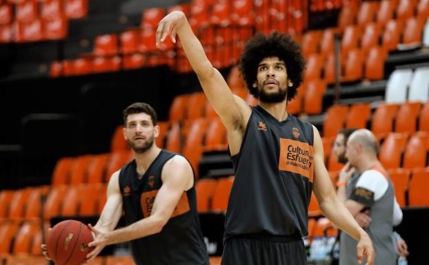 Entrenamiento de Valencia Basket.