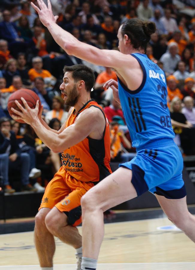 Las mejores fotos del partido que definirá al campeón de EuroCup en la Fonteta