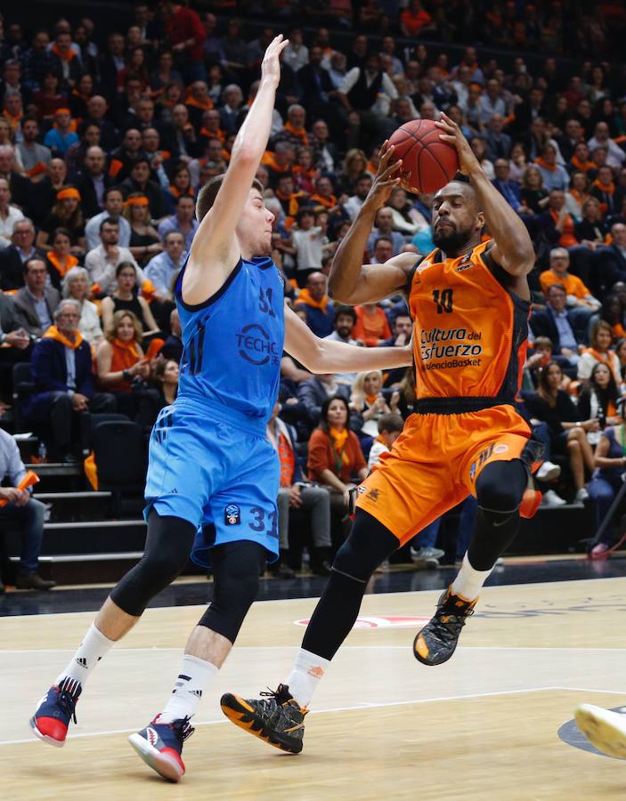 Las mejores fotos del partido que definirá al campeón de EuroCup en la Fonteta