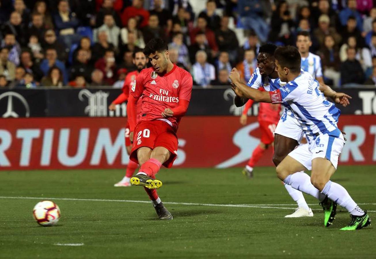 Butarque vivió una noche de emociones con la visita del Real Madrid, que jugó su primer partido de esta Liga en lunes.