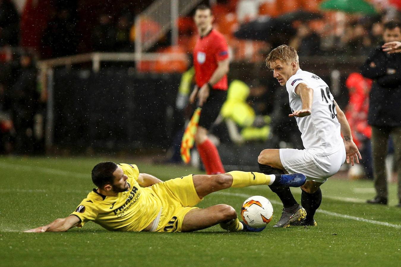 El Valencia CF jugará las semifinales de la Europa League 2018-2019 ante el Arsen de Unai Emery. El equipo de Marcelino superó en la vuelta en Mestalla por 2-0 al Villarreal, en unos cuartos de final encarrilados con el 1-3 de la ida.