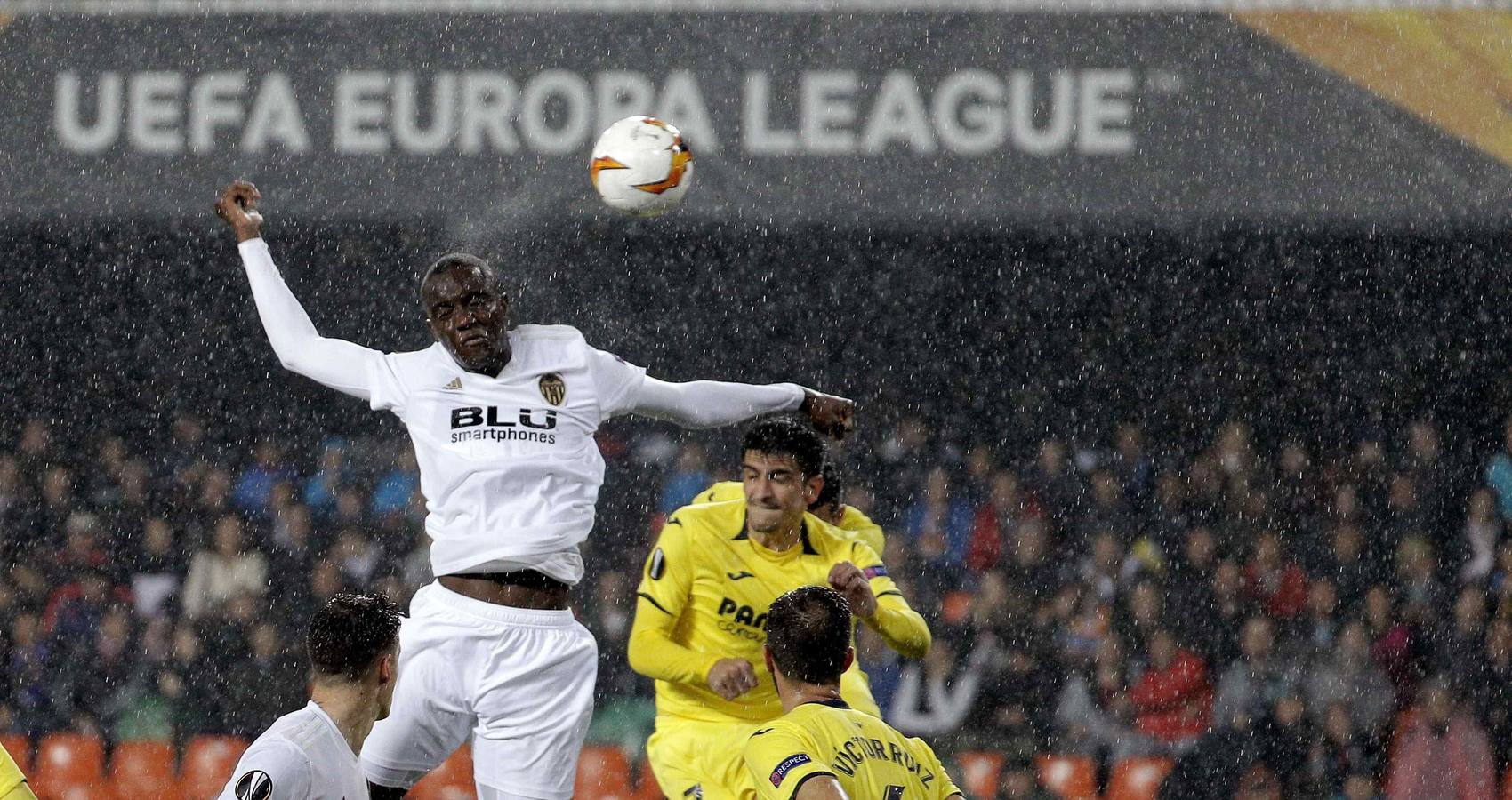 El Valencia CF jugará las semifinales de la Europa League 2018-2019 ante el Arsen de Unai Emery. El equipo de Marcelino superó en la vuelta en Mestalla por 2-0 al Villarreal, en unos cuartos de final encarrilados con el 1-3 de la ida.