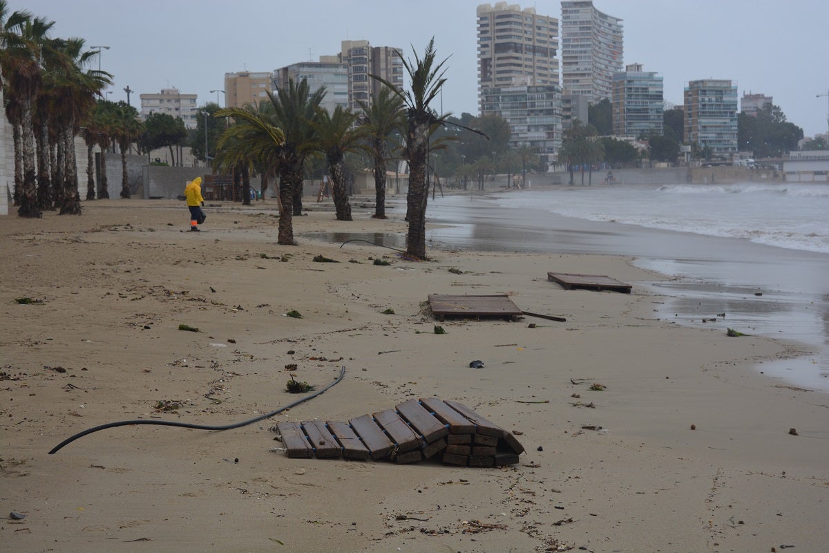 Playa de la Albufereta de Alicante.