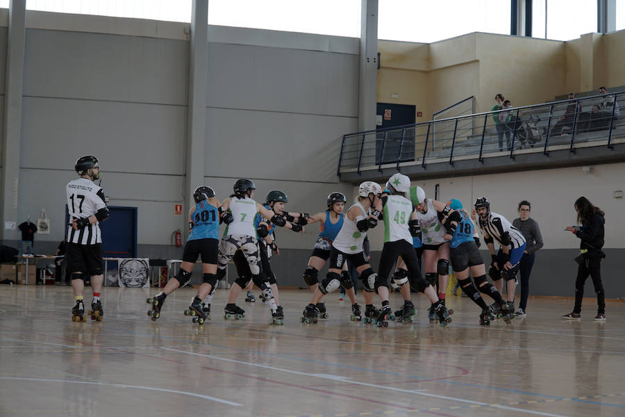 Valencia acoge este fin de semana (sábado y domingo) el mayor torneo de roller derby de España, un deporte femenino de patinaje de contacto. El Polideportivo de la Malvarrosa es el escenario de este espectacular evento. Las Rayo Dockers, el primer equipo de Valencia, se enfrentan a dos rivales internacionales: las Vienna Beasts (Austria) y las Atomium Kittens (Bélgica), para disputarse el ascenso en la clasificación europea. Además, el equipo B de la ciudad, las Rayo B-Lockers, en el que debutarán nuevas jugadoras, competirá contra las Rock 'n' Roller (Murcia) y las asturianas de La Güestia. La asistencia al evento es gratuita.