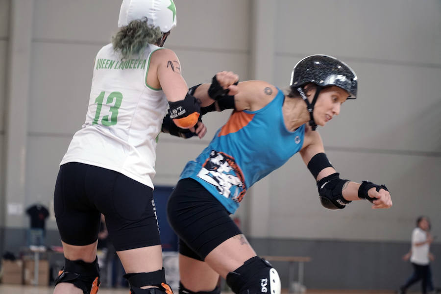 Valencia acoge este fin de semana (sábado y domingo) el mayor torneo de roller derby de España, un deporte femenino de patinaje de contacto. El Polideportivo de la Malvarrosa es el escenario de este espectacular evento. Las Rayo Dockers, el primer equipo de Valencia, se enfrentan a dos rivales internacionales: las Vienna Beasts (Austria) y las Atomium Kittens (Bélgica), para disputarse el ascenso en la clasificación europea. Además, el equipo B de la ciudad, las Rayo B-Lockers, en el que debutarán nuevas jugadoras, competirá contra las Rock 'n' Roller (Murcia) y las asturianas de La Güestia. La asistencia al evento es gratuita.