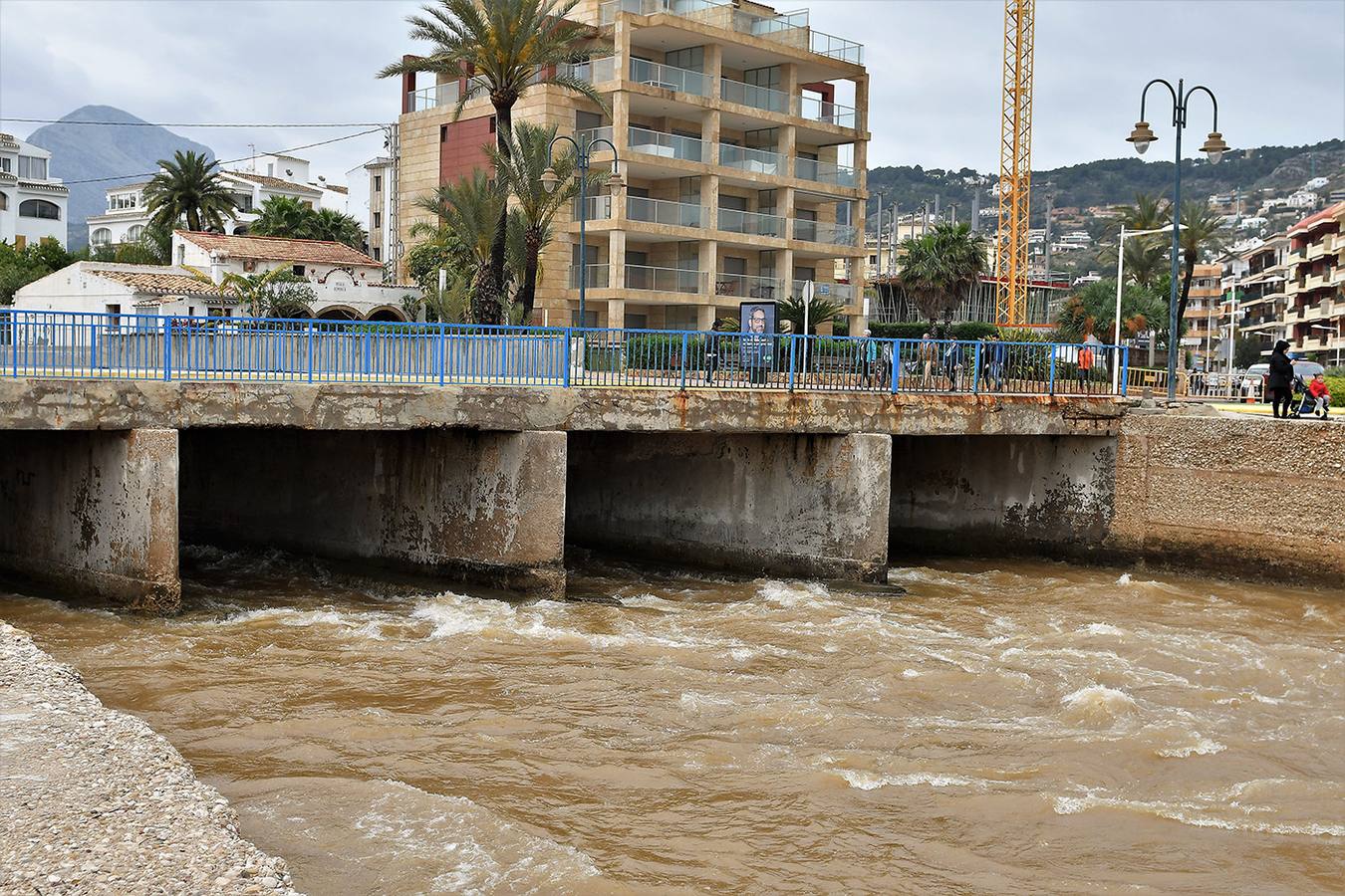 El temporal de lluvia y viento en la Comunitat Valenciana de esta Semana Santa ha finalizado este lunes por la tarde tras dejar registros históricos de lluvia, como los 302 litros por metro cuadrado en solo 24 horas en Xàbia / Jávea (Alicante)