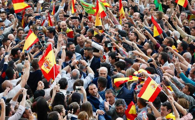 Mitin de Vox en Valencia: Santi Abascal firma un llenazo histórico