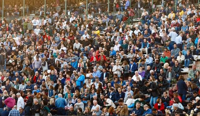 Fotos: Mark Knopfler suena en la plaza de toros Valencia