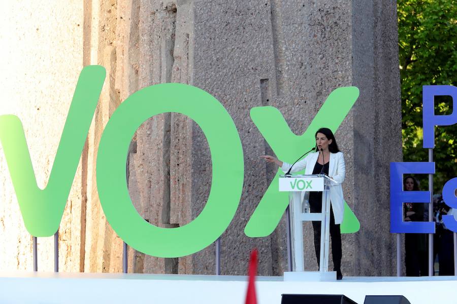 Fotos: Mitin de Vox en la plaza de Colón de Madrid
