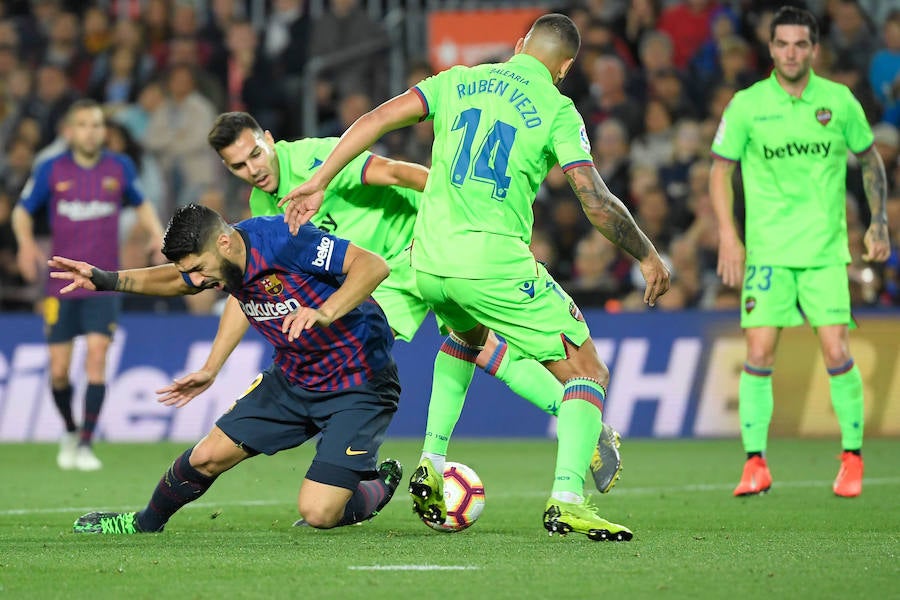 Las mejores fotos del partido de la jornada 35 de LaLiga en el Camp Nou. Un encuentro decisivo para ambos conjuntos