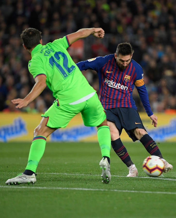 Las mejores fotos del partido de la jornada 35 de LaLiga en el Camp Nou. Un encuentro decisivo para ambos conjuntos