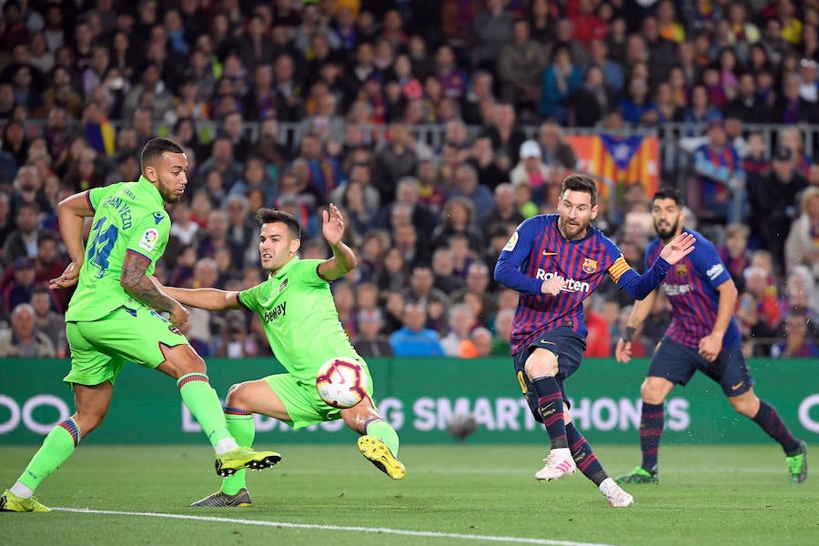 Las mejores fotos del partido de la jornada 35 de LaLiga en el Camp Nou. Un encuentro decisivo para ambos conjuntos