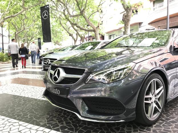 Más de 25 coches de la marca expuestos en la zona oeste.