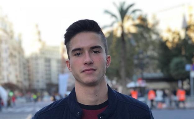 Adrián Ortiz, de 17 años y residente en Chiva. 