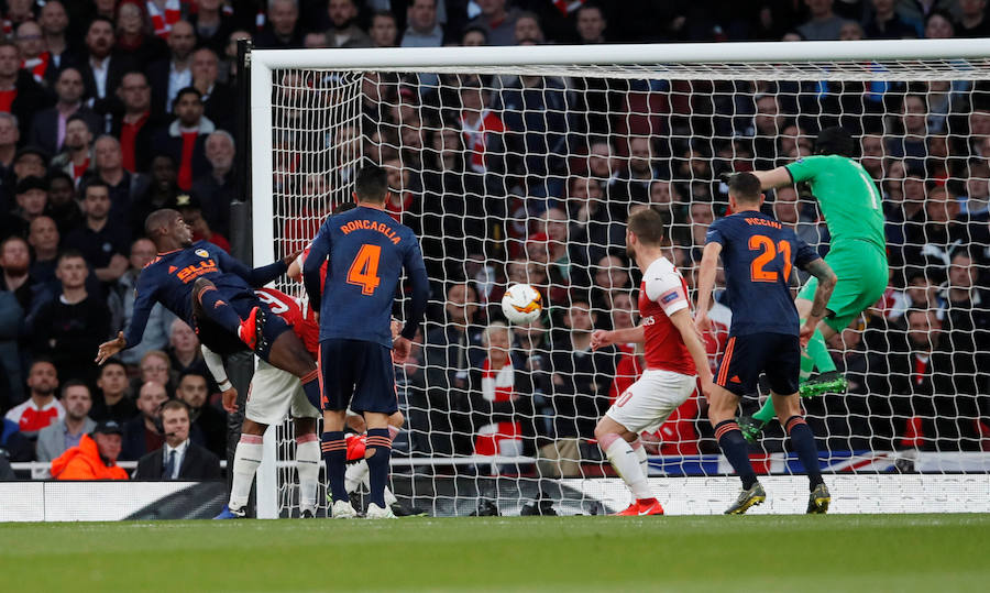 Estas son las mejores imágenes que deja el partido de ida de semifinales de la liga europea en el Emirates Stadium