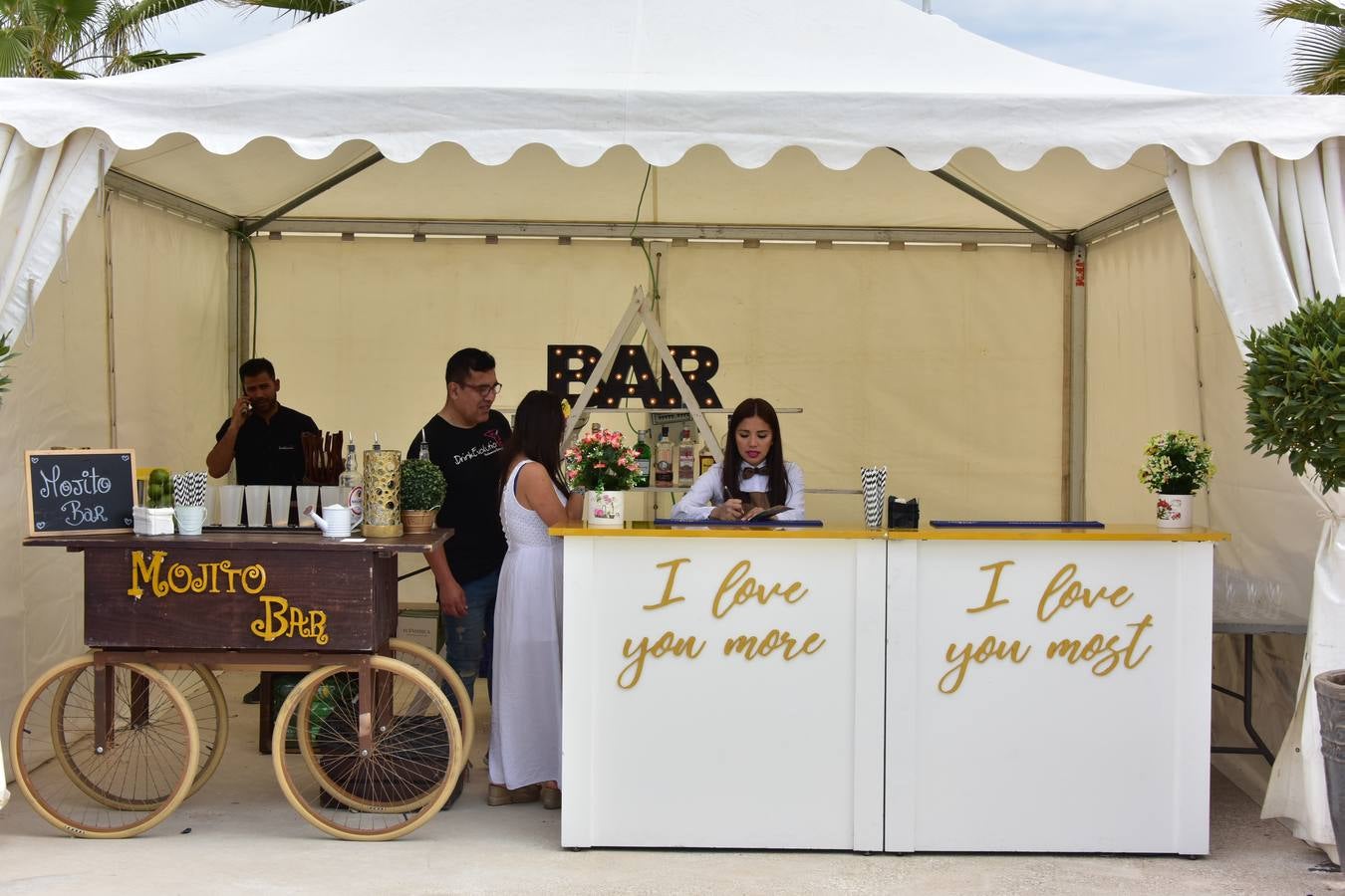 Fotos: La I Feria Inmob Marina Alta abre sus puertas con una buena acogida del público