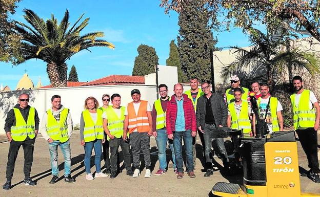 Un grupo de trabajadores de uno de los programas de empleo. 