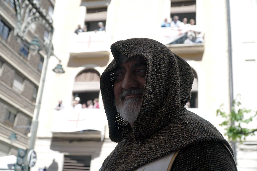 Las Fiestas de Moros y Cristianos en honor a San Jorge están declaradas de Interés Turístico Internacional desde 1980, y consideradas como la cuna de cuantas se celebran a lo largo y ancho de la Comunidad Valenciana. Conmemoran los hechos históricos que tuvieron lugar en 1276, relacionados con las sublevaciones de los musulmanes que habitaban la zona y que dieron origen al patronazgo de San Jorge, al que la tradición atribuye su intervención en defensa de los nuevos pobladores, con ocasión del ataque que sufrieron y en cuya batalla murió el caudillo Al-Azraq.