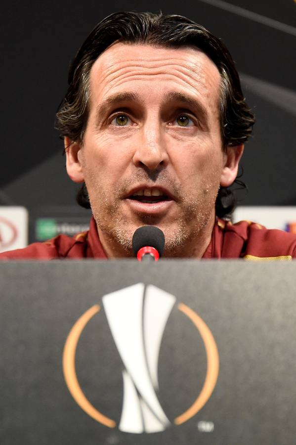 El Arsenal ha aterrizado en Valencia este miércoles y se ha entrenado esta tarde en Mestalla de cara al partido de vuelta de la semifinal de la UEFA Europa League 2018-2019. Marcelino y Gayà por un lado y Unai Emery y Petr Cech por otro han protagonizado las ruedas de prensa previas al choque.